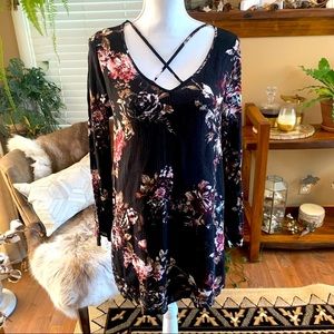 💚2/$10 Crisscross Front Long Sleeve Short Dress